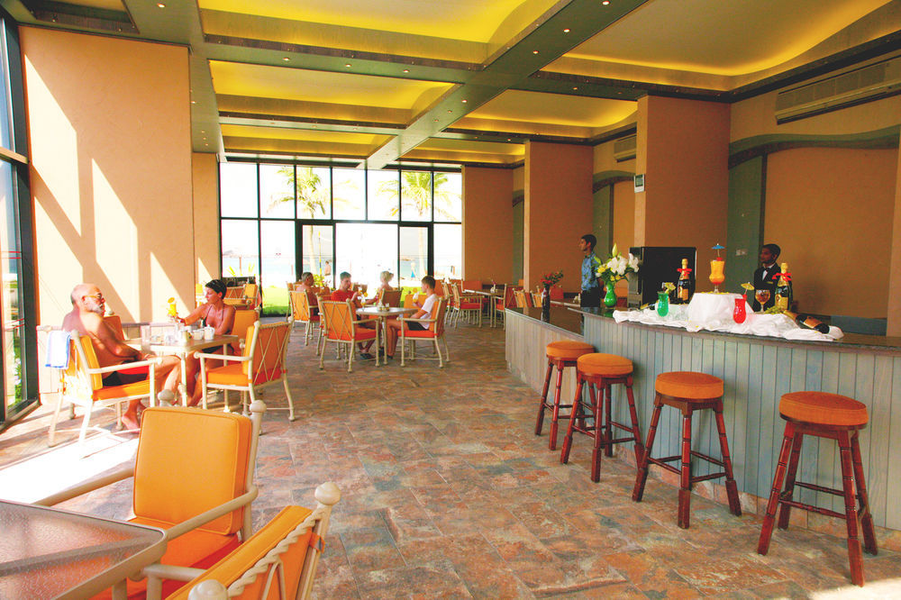 Lou'Lou'A Beach Resort Sharjah Buitenkant foto