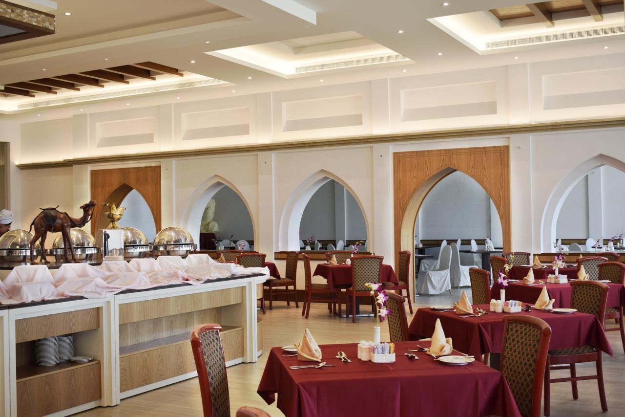 Lou'Lou'A Beach Resort Sharjah Buitenkant foto