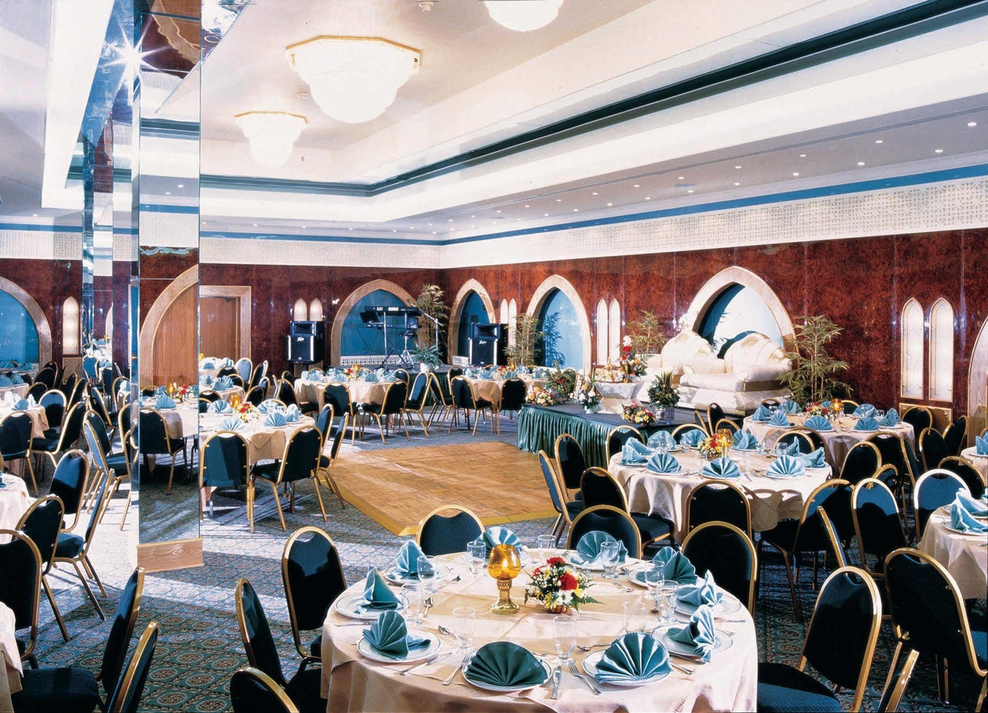 Lou'Lou'A Beach Resort Sharjah Buitenkant foto